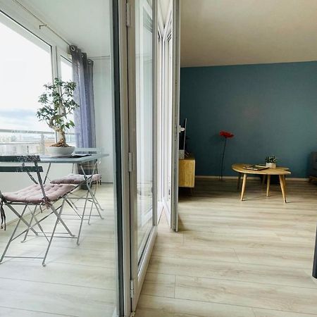 Bright Apartment In A New Building With Garage Tours Eksteriør bilde