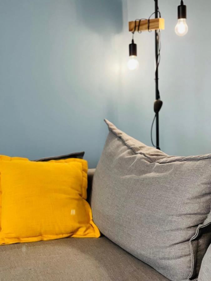 Bright Apartment In A New Building With Garage Tours Eksteriør bilde